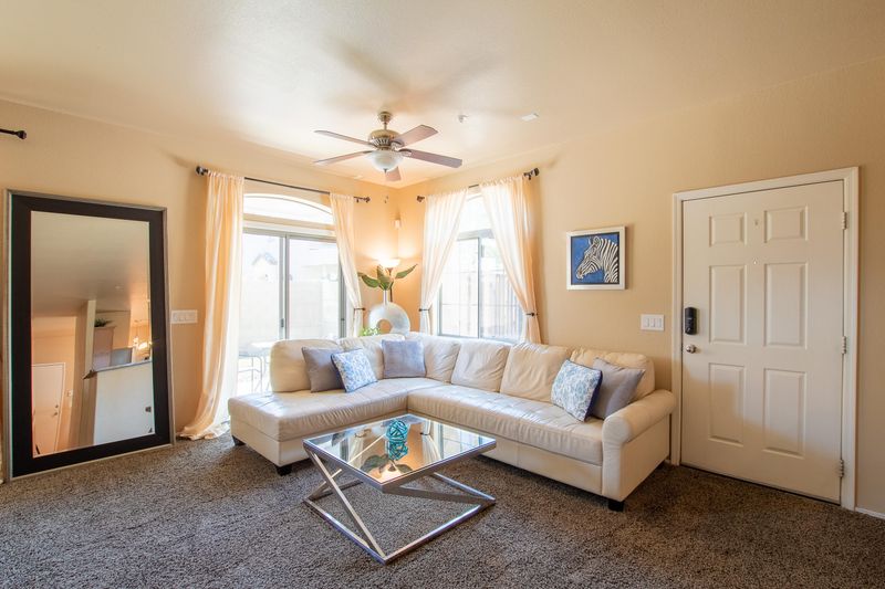 2725 E Mine Creek Rd #1243, Phoenix, AZ 85024