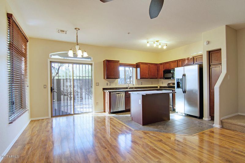 2725 E Mine Creek Rd #1248, Phoenix, AZ 85024