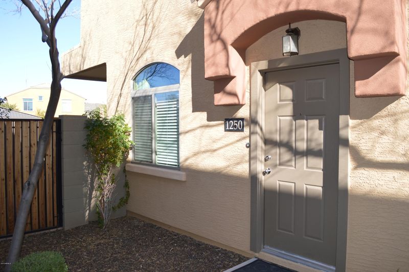 2725 E Mine Creek Rd #1250, Phoenix, AZ 85024
