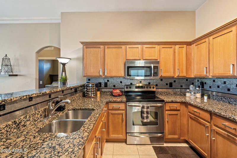2725 E Mine Creek Rd #2056, Phoenix, AZ 85024