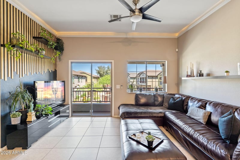 2725 E Mine Creek Rd #2056, Phoenix, AZ 85024