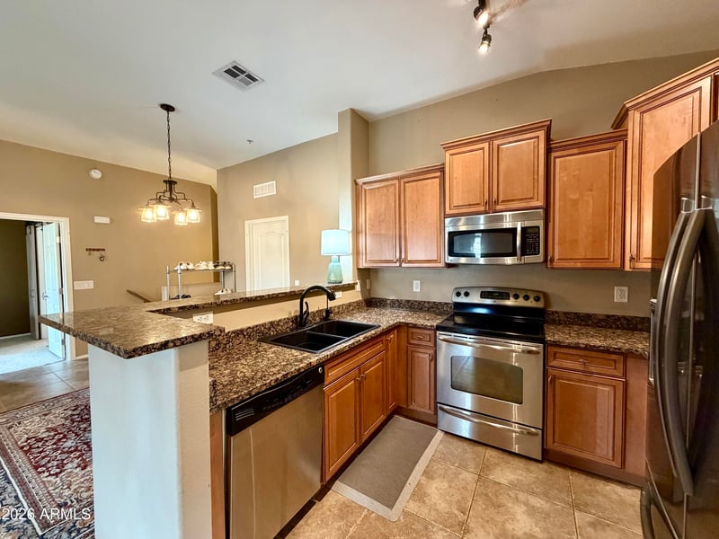 2725 Mine Creek Rd #2058, Phoenix, AZ 85024