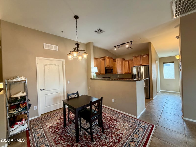 2725 E Mine Creek Rd #2058, Phoenix, AZ 85024