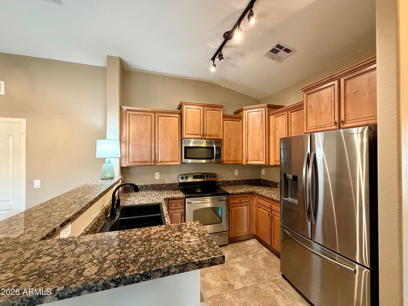 2725 E Mine Creek Rd #2058, Phoenix, AZ 85024