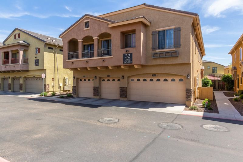 2725 E Mine Creek Rd #2062, Phoenix, AZ 85024