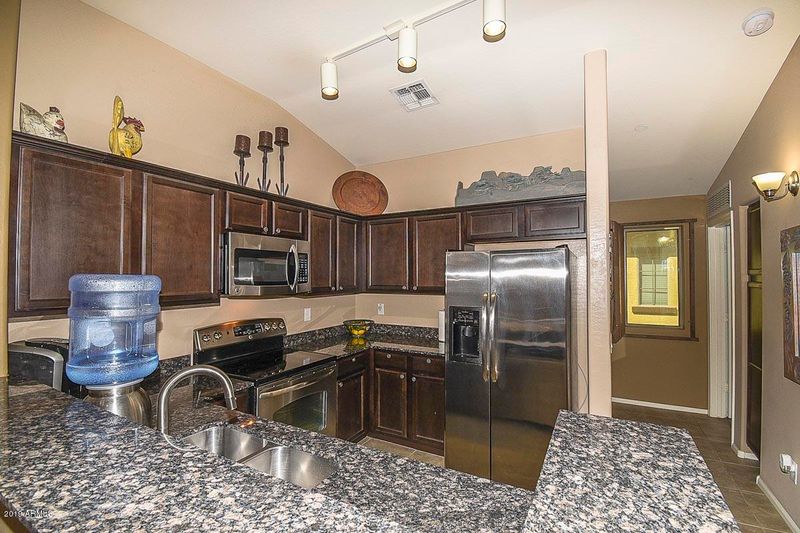 2725 E Mine Creek Rd #2124, Phoenix, AZ 85024