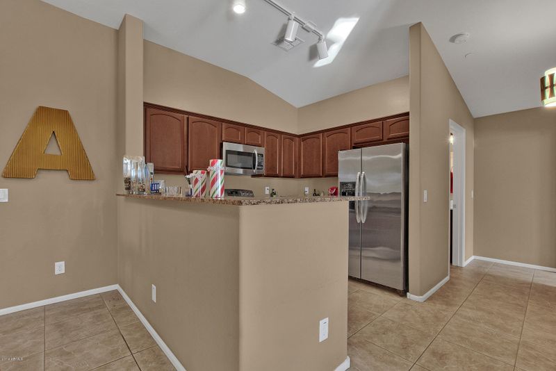 2725 E Mine Creek Rd #2148, Phoenix, AZ 85024