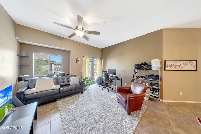 2725 Mine Creek Rd #2058, Phoenix, AZ 85024