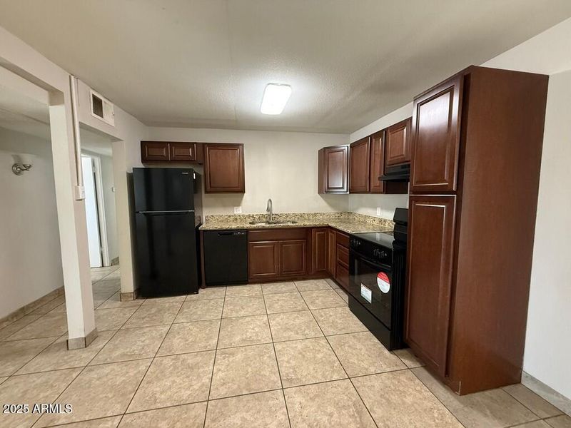 2725 W Marshall Ave, Phoenix, AZ 85017