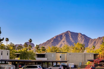 2726 60th St, Scottsdale, AZ 85257