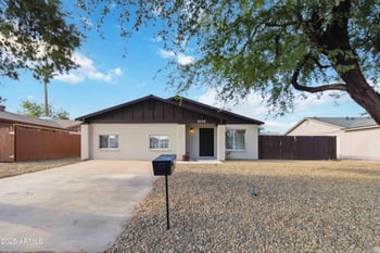 2726 Dahlia Dr, Phoenix, AZ 85032