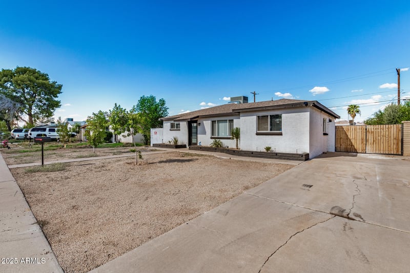 2726 Ruth Ave, Phoenix, AZ 85051