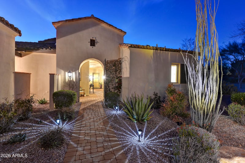 2726 First Water Ln, Gold Canyon, AZ 85118