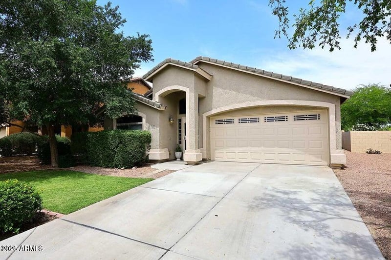 2727 160th Ln, Goodyear, AZ 85338