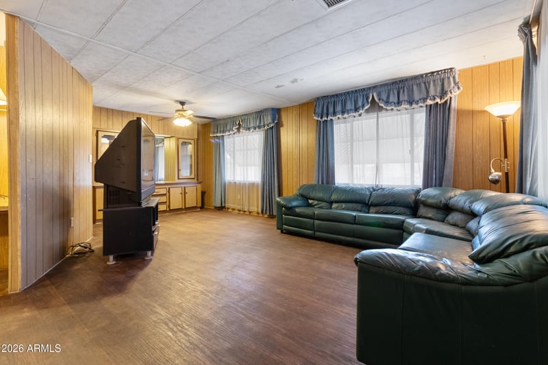 2727 E University Dr #39, Tempe, AZ 85288