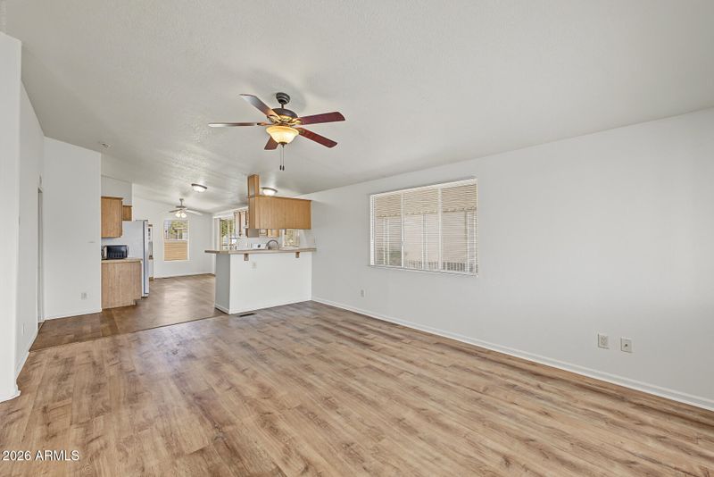 2727 E University Dr #4, Tempe, AZ 85288