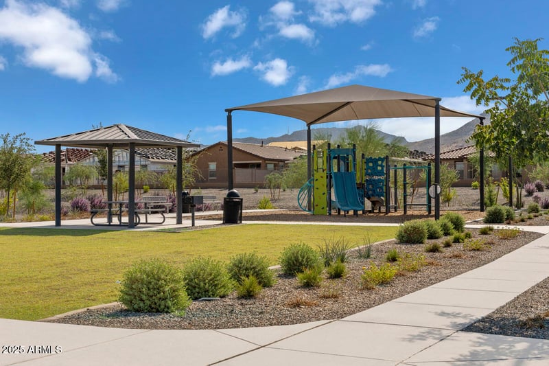 2727 La Mirada Dr, Laveen, AZ 85339