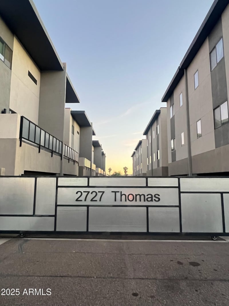 2727 Thomas Rd #9, Phoenix, AZ 85016
