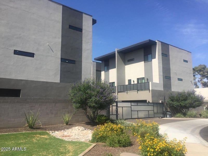 2727 Thomas Rd #9, Phoenix, AZ 85016