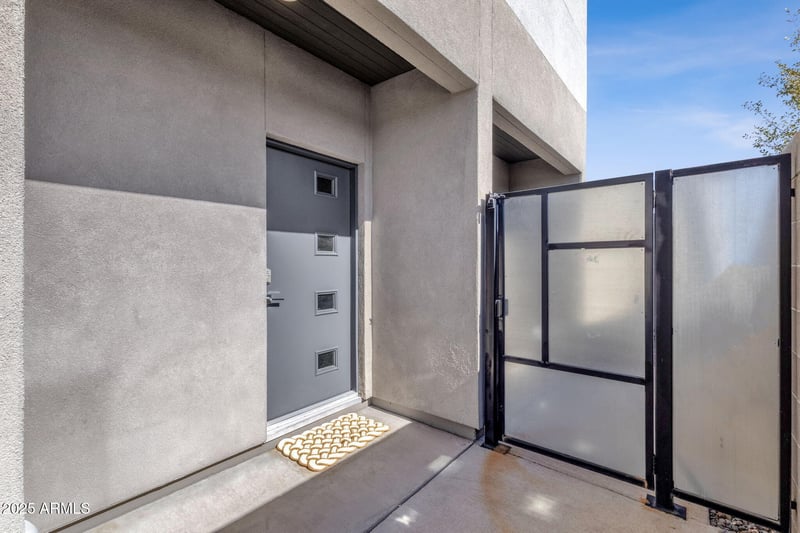 2727 Thomas Rd #9, Phoenix, AZ 85016