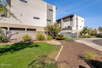 2727 Thomas Rd #9, Phoenix, AZ 85016