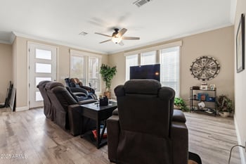 2727 University Dr #110, Tempe, AZ 85288