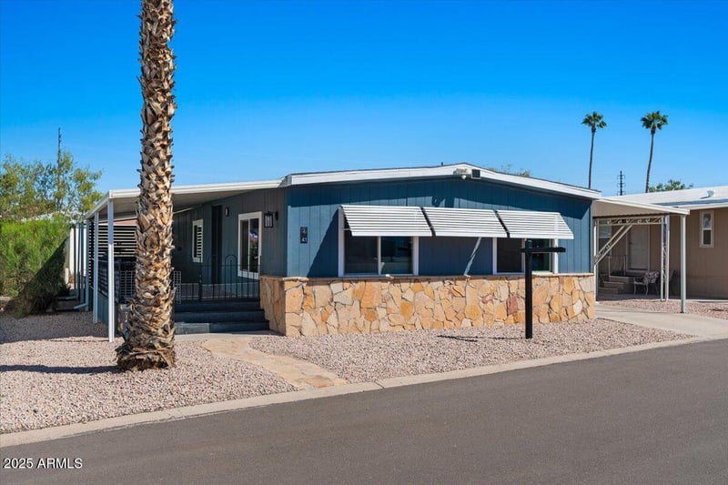 2727 University Dr #41, Tempe, AZ 85288