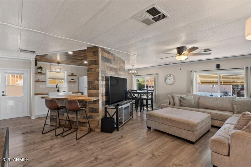 2727 University Dr #41, Tempe, AZ 85288