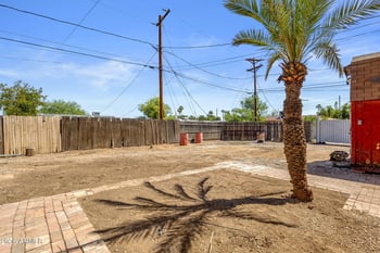 2728 El Caminito Dr, Phoenix, AZ 85051