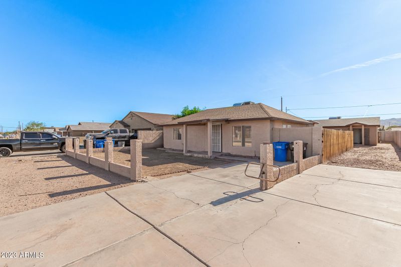 2729 E Wood St #B, Phoenix, AZ 85040