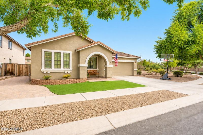 2729 S Hansen Dr, Gilbert, AZ 85295