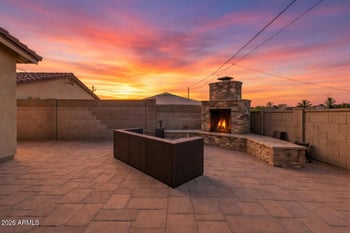 2730 Broadway Rd, Phoenix, AZ 85040