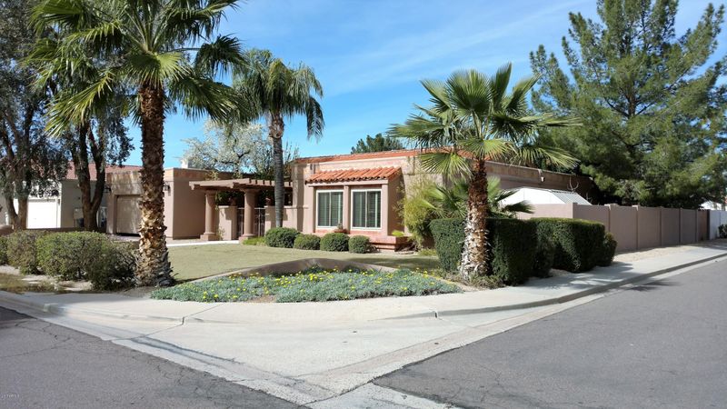 2730 E Lawndale St, Mesa, AZ 85213