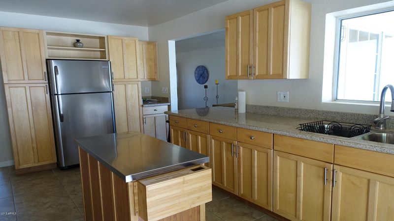 2730 E Sylvia St, Phoenix, AZ 85032