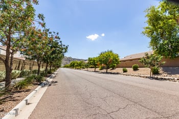 2730 Valencia Dr, Phoenix, AZ 85042