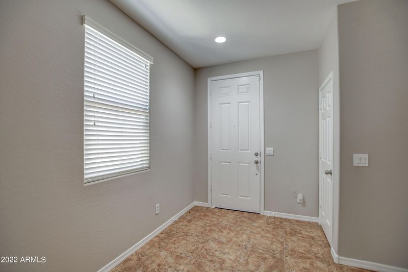 2730 W Bowker St, Phoenix, AZ 85041
