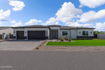 27300 153rd Dr, Surprise, AZ 85387