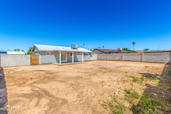 2731 Charleston Ave, Phoenix, AZ 85032