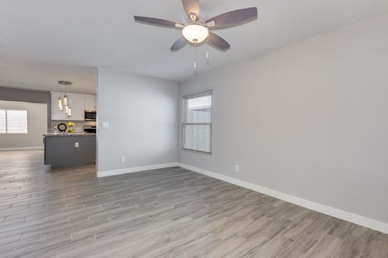 2731 E Aster Dr, Phoenix, AZ 85032