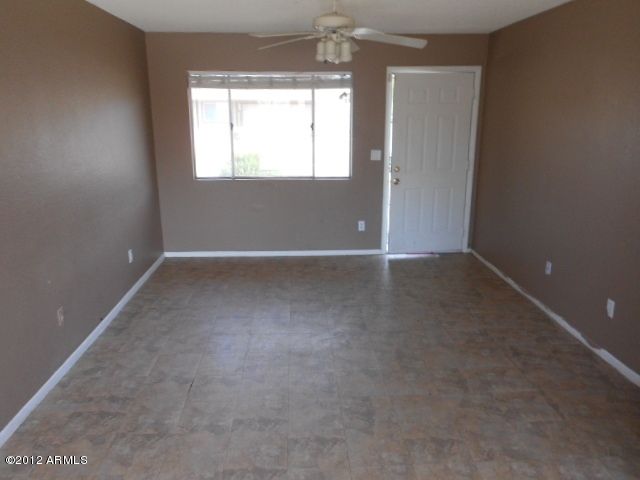 2731 E Bluefield Ave, Phoenix, AZ 85032