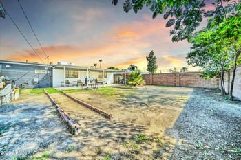 2731 Meadowbrook Ave, Phoenix, AZ 85017