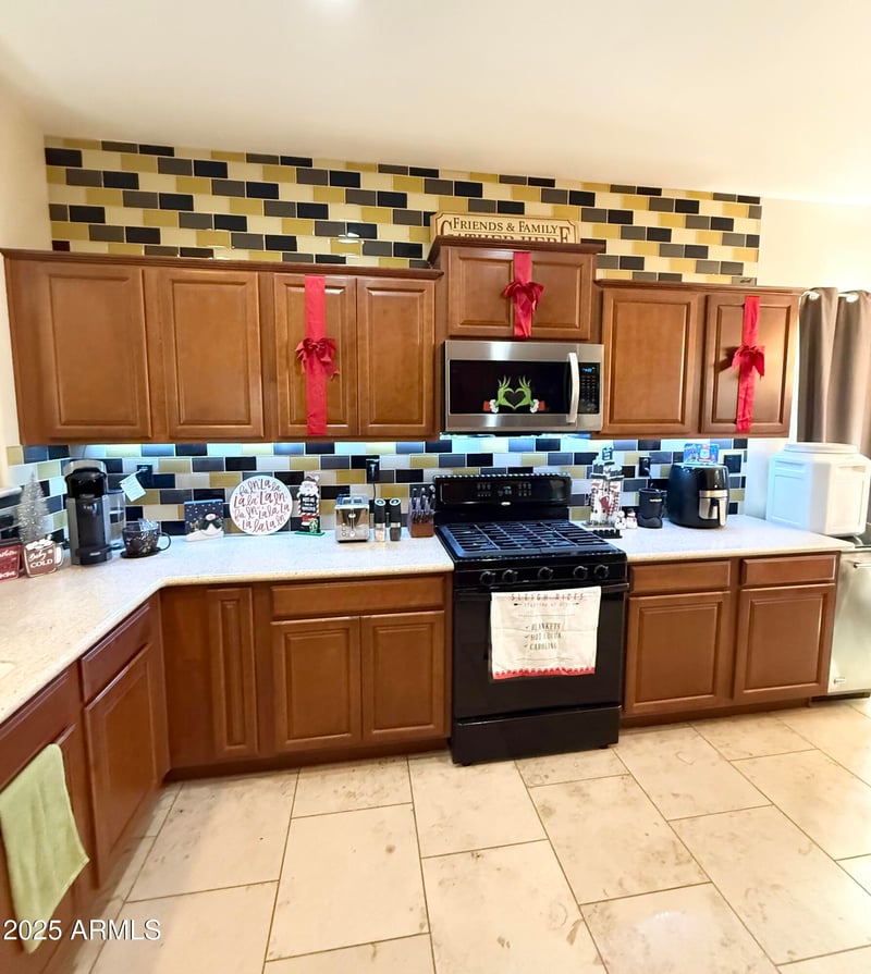 27319 16th Ln, Phoenix, AZ 85085