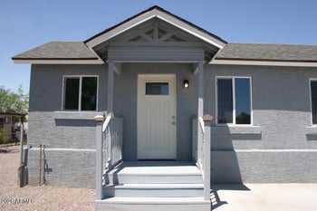 2732 Roeser Rd, Phoenix, AZ 85040