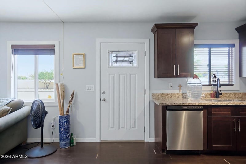 2732 E Roeser Rd, Phoenix, AZ 85040