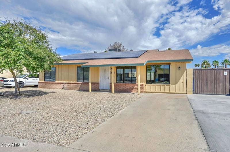 2732 Villa Rita Dr, Phoenix, AZ 85032