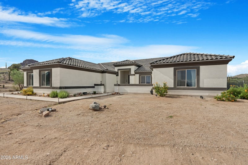 27322 N Brenner Pass Rd, San Tan Valley, AZ 85144