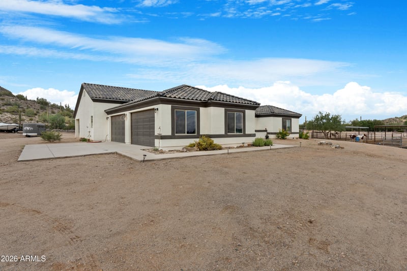27322 N Brenner Pass Rd, San Tan Valley, AZ 85144