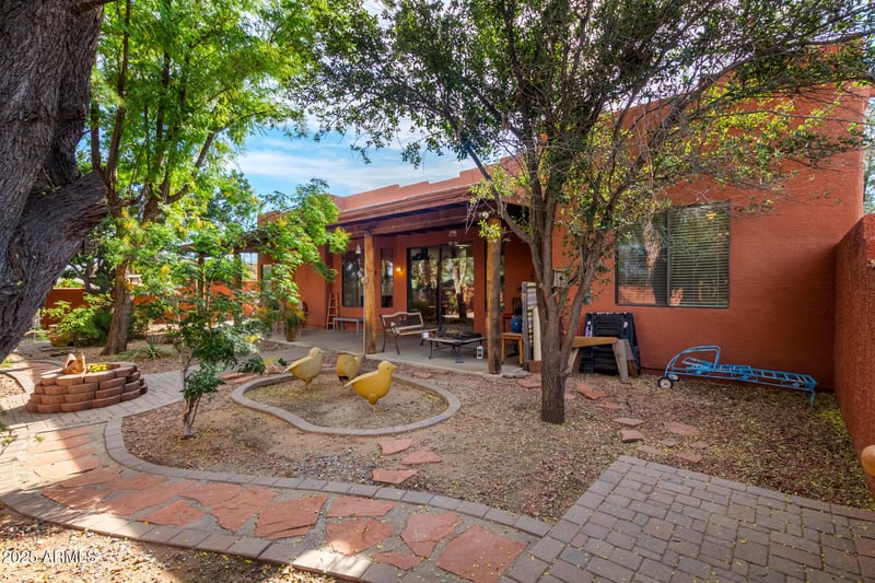 27324 219th Ave, Wittmann, AZ 85361