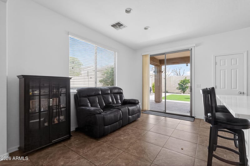27327 54th Ave, Phoenix, AZ 85083