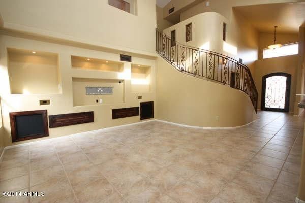 2733 E South Fork Dr, Phoenix, AZ 85048